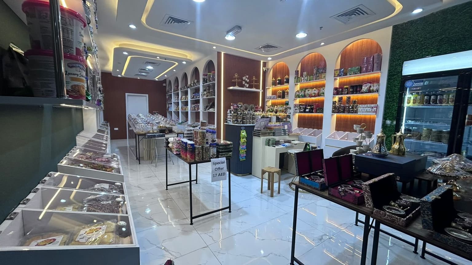 فروش مغازه با تمامی امکانات