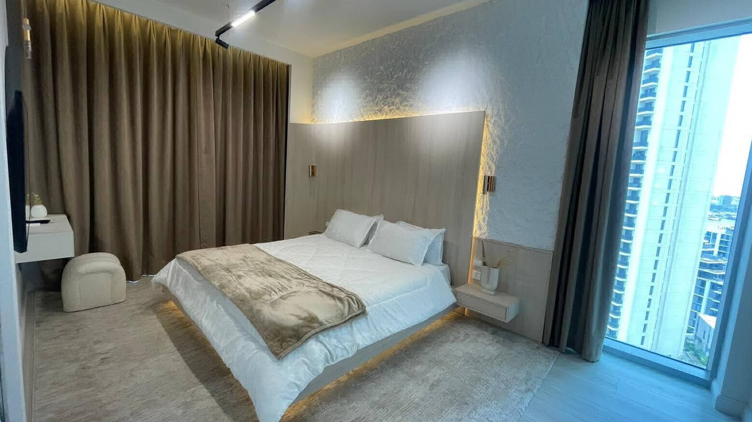 فروش واحد آماده دوخوابه ۱۱۵ متری در کریک هاربر